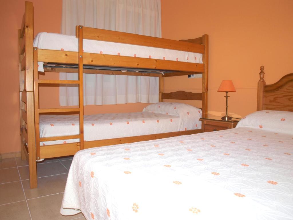 Hostal El Parque San Martin De La Vega Bagian luar foto