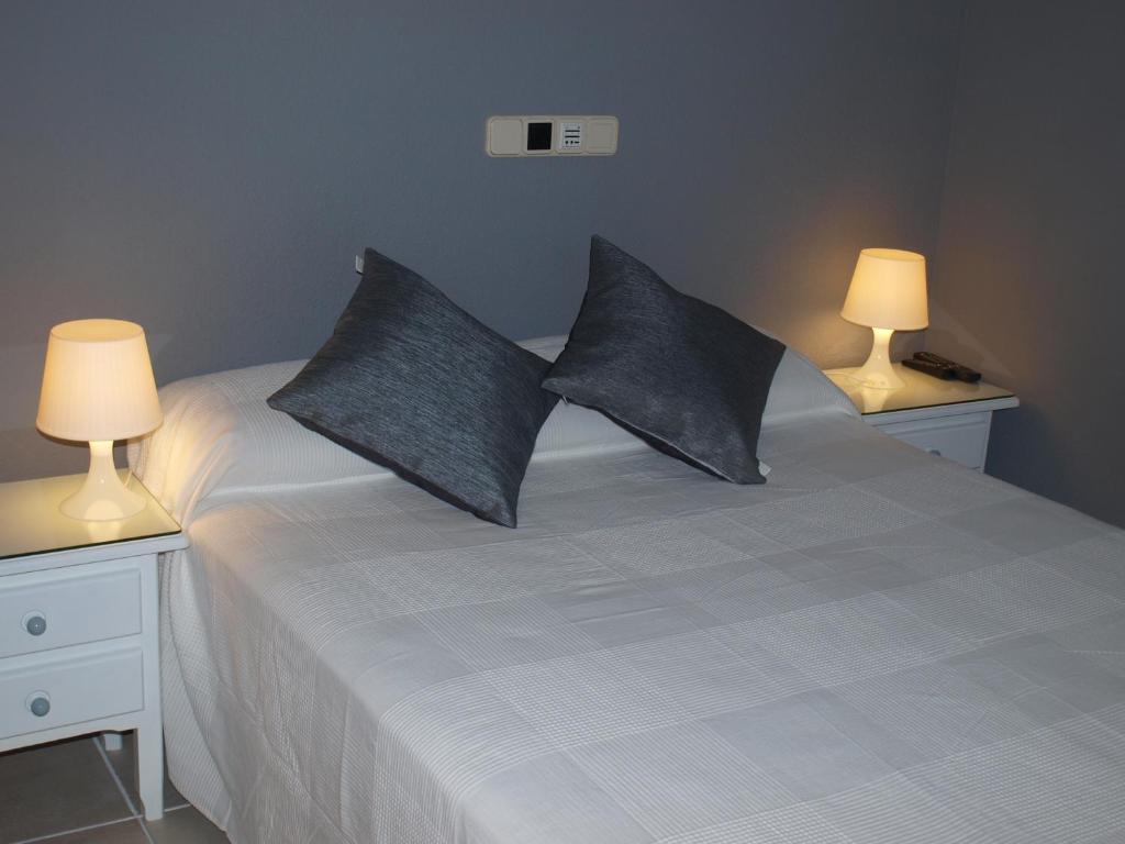 Hostal El Parque San Martin De La Vega Bagian luar foto