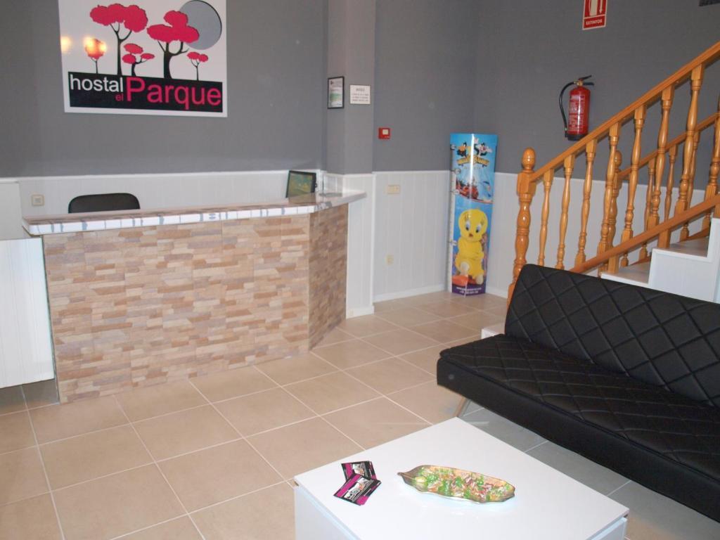 Hostal El Parque San Martin De La Vega Bagian luar foto